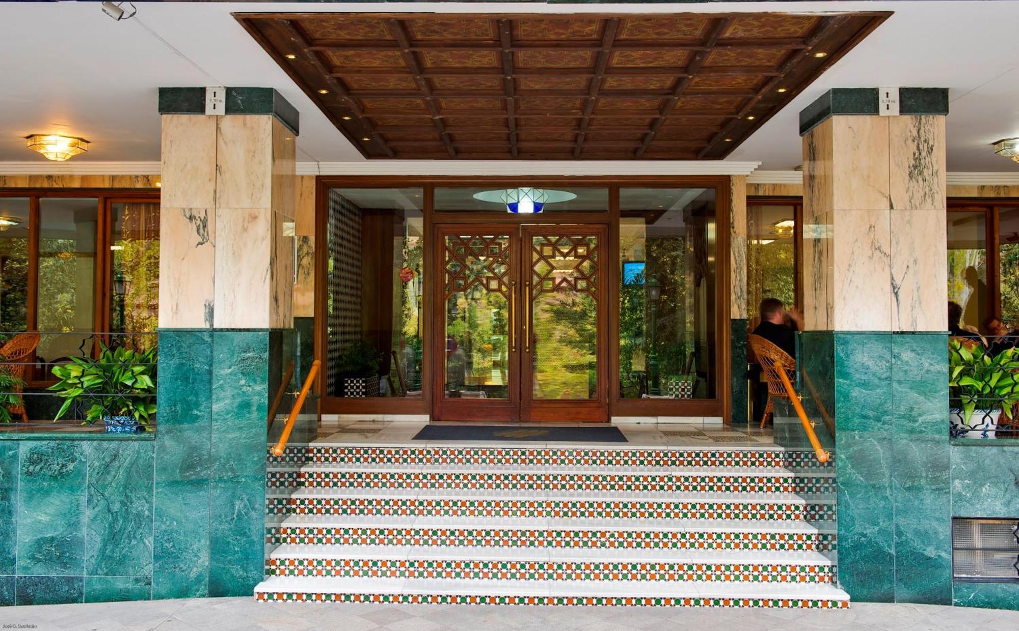Hotel Porcel Alixares Granada Exterior foto